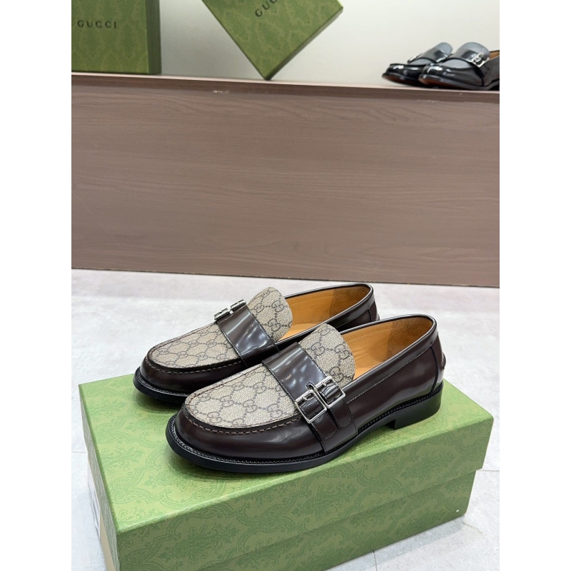 G*u*i leather shoes